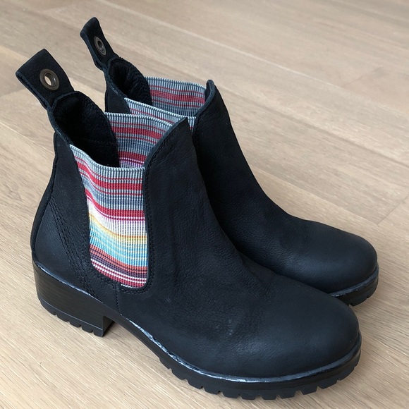 Bueno Shoes - Bueno Women's Florida Boots, Black Leather with fun Multi-Colour Elasti, Size 38